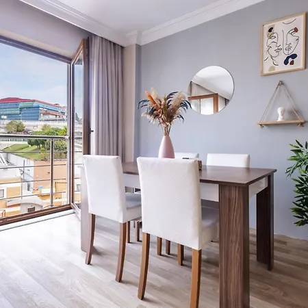 Colorful Modern Flat With View 5-min Walk To Istiklal Avenue In Beyoglu Apartment Istanbul