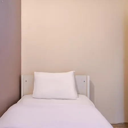 Colorful Modern Flat With View 5-min Walk To Istiklal Avenue In Beyoglu *